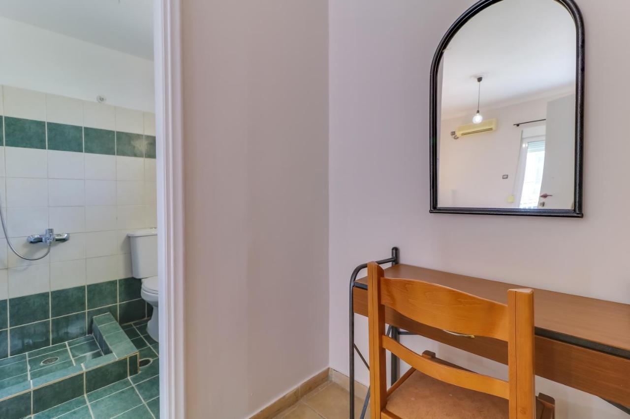 Hoteleros Dionysos Athens Luaran gambar